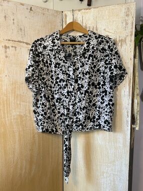 Her Universe Black and White Mickey Mouse Tie-Front Button Down